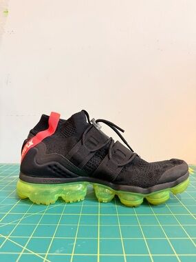 Nike Vapormax Flyknit Utility Black w/ Neon Green Air Cushion Sole - Men’s 8.5